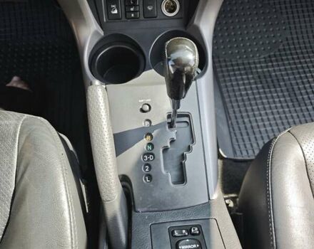 Бежевый Тойота РАВ 4, объемом двигателя 2 л и пробегом 240 тыс. км за 11799 $, фото 44 на Automoto.ua