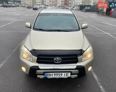 Бежевый Тойота РАВ 4, объемом двигателя 2 л и пробегом 235 тыс. км за 9500 $, фото 5 на Automoto.ua