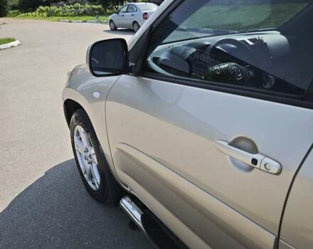 Бежевый Тойота РАВ 4, объемом двигателя 2 л и пробегом 240 тыс. км за 11799 $, фото 27 на Automoto.ua