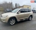 Бежевый Тойота РАВ 4, объемом двигателя 2.4 л и пробегом 217 тыс. км за 12500 $, фото 1 на Automoto.ua