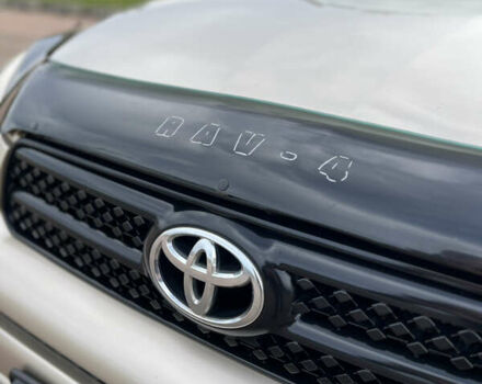 Бежевый Тойота РАВ 4, объемом двигателя 2 л и пробегом 160 тыс. км за 7950 $, фото 15 на Automoto.ua