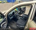 Бежевый Тойота РАВ 4, объемом двигателя 2 л и пробегом 170 тыс. км за 11900 $, фото 9 на Automoto.ua