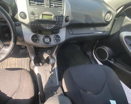 Бежевый Тойота РАВ 4, объемом двигателя 2 л и пробегом 120 тыс. км за 7500 $, фото 7 на Automoto.ua