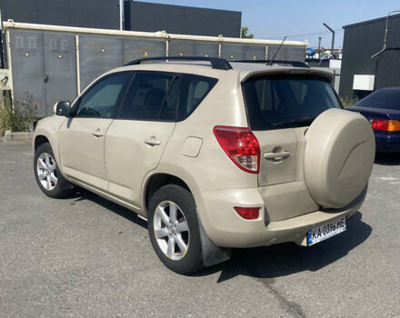 Бежевый Тойота РАВ 4, объемом двигателя 2 л и пробегом 120 тыс. км за 7500 $, фото 5 на Automoto.ua