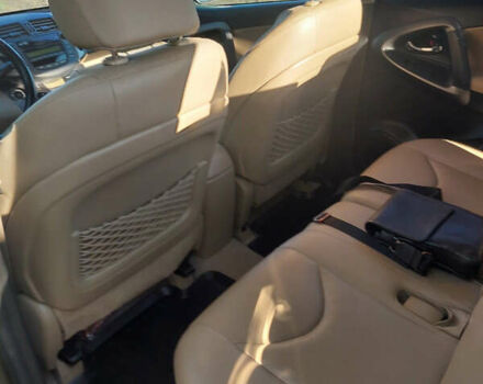 Бежевый Тойота РАВ 4, объемом двигателя 2.2 л и пробегом 225 тыс. км за 12500 $, фото 3 на Automoto.ua