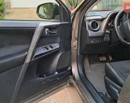 Бежевый Тойота РАВ 4, объемом двигателя 2.23 л и пробегом 130 тыс. км за 17500 $, фото 8 на Automoto.ua