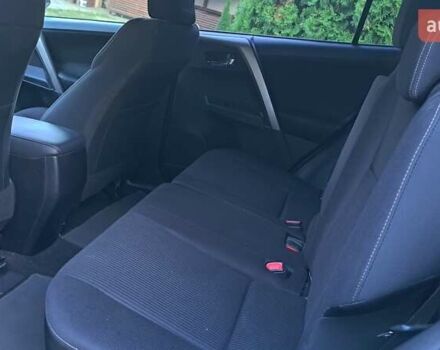 Бежевый Тойота РАВ 4, объемом двигателя 2.23 л и пробегом 130 тыс. км за 17500 $, фото 1 на Automoto.ua