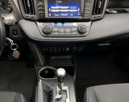 Бежевый Тойота РАВ 4, объемом двигателя 2.23 л и пробегом 167 тыс. км за 23500 $, фото 16 на Automoto.ua