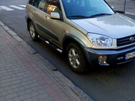 Бежевый Тойота РАВ 4, объемом двигателя 2 л и пробегом 260 тыс. км за 5500 $, фото 1 на Automoto.ua