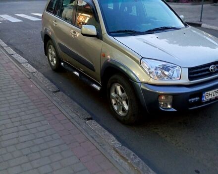 Бежевый Тойота РАВ 4, объемом двигателя 2 л и пробегом 260 тыс. км за 5500 $, фото 1 на Automoto.ua