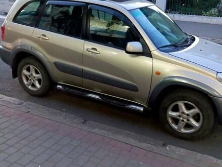 Бежевий Тойота РАВ 4, об'ємом двигуна 2 л та пробігом 260 тис. км за 5500 $, фото 1 на Automoto.ua