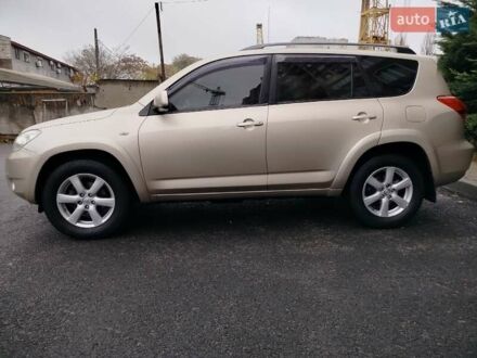 Бежевий Тойота РАВ 4, об'ємом двигуна 2.36 л та пробігом 203 тис. км за 9300 $, фото 1 на Automoto.ua