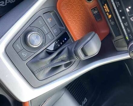 Тойота РАВ 4 2019 в Киеве на Automoto.ua Черный Тойота РАВ 4, объемом двигателя 2.5 л и пробегом 55 тыс. км за 22500 $, фото 13 на Automoto.ua