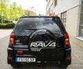 Черный Тойота РАВ 4, объемом двигателя 2 л и пробегом 143 тыс. км за 4200 $, фото 2 на Automoto.ua