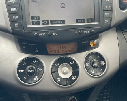 Черный Тойота РАВ 4, объемом двигателя 2.2 л и пробегом 235 тыс. км за 5000 $, фото 5 на Automoto.ua