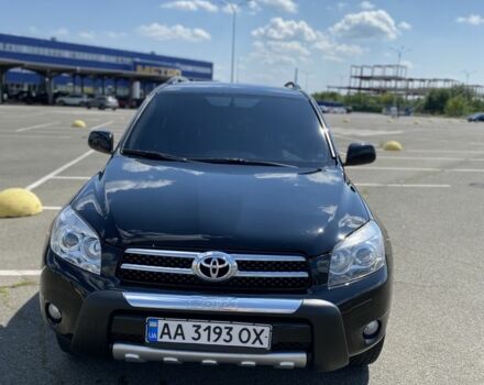Черный Тойота РАВ 4, объемом двигателя 2 л и пробегом 270 тыс. км за 8700 $, фото 2 на Automoto.ua