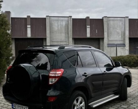 Черный Тойота РАВ 4, объемом двигателя 2.2 л и пробегом 260 тыс. км за 13000 $, фото 1 на Automoto.ua