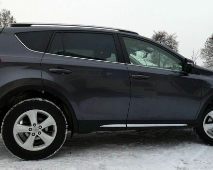 Черный Тойота РАВ 4, объемом двигателя 2 л и пробегом 190 тыс. км за 7800 $, фото 6 на Automoto.ua