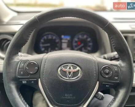 Черный Тойота РАВ 4, объемом двигателя 2.5 л и пробегом 136 тыс. км за 18300 $, фото 4 на Automoto.ua