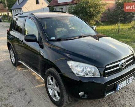 Чорний Тойота РАВ 4, об'ємом двигуна 2 л та пробігом 213 тис. км за 3000 $, фото 2 на Automoto.ua