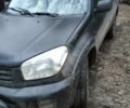 Черный Тойота РАВ 4, объемом двигателя 2 л и пробегом 280 тыс. км за 3300 $, фото 2 на Automoto.ua