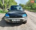 Черный Тойота РАВ 4, объемом двигателя 2 л и пробегом 437 тыс. км за 3500 $, фото 1 на Automoto.ua