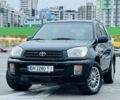 Черный Тойота РАВ 4, объемом двигателя 2 л и пробегом 205 тыс. км за 5900 $, фото 1 на Automoto.ua