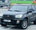 Черный Тойота РАВ 4, объемом двигателя 2 л и пробегом 205 тыс. км за 5900 $, фото 1 на Automoto.ua