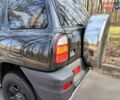 Черный Тойота РАВ 4, объемом двигателя 2 л и пробегом 250 тыс. км за 5490 $, фото 10 на Automoto.ua