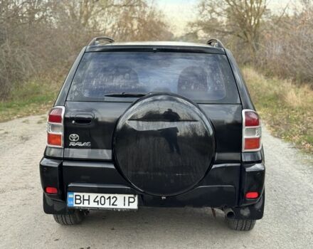 Черный Тойота РАВ 4, объемом двигателя 2 л и пробегом 235 тыс. км за 4500 $, фото 4 на Automoto.ua
