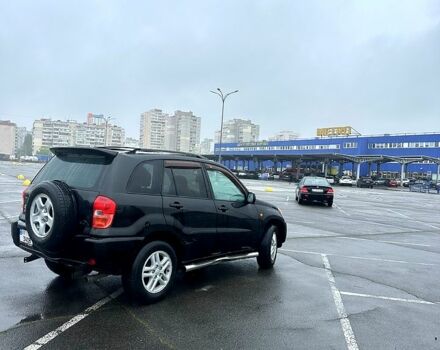 Черный Тойота РАВ 4, объемом двигателя 2 л и пробегом 225 тыс. км за 6350 $, фото 1 на Automoto.ua