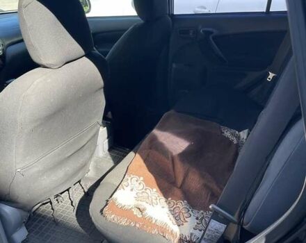 Черный Тойота РАВ 4, объемом двигателя 2 л и пробегом 360 тыс. км за 6000 $, фото 3 на Automoto.ua