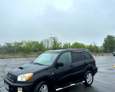 Черный Тойота РАВ 4, объемом двигателя 2 л и пробегом 225 тыс. км за 6350 $, фото 3 на Automoto.ua