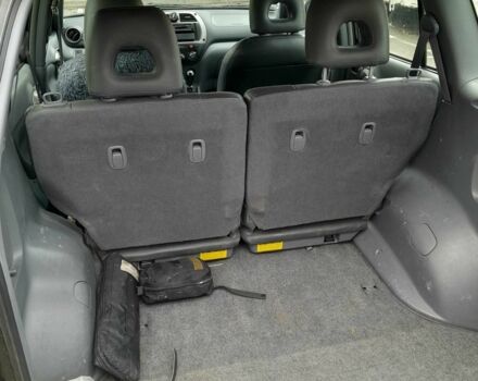 Черный Тойота РАВ 4, объемом двигателя 2 л и пробегом 240 тыс. км за 3700 $, фото 9 на Automoto.ua