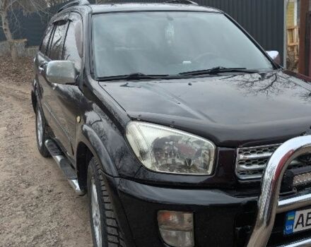 Черный Тойота РАВ 4, объемом двигателя 2 л и пробегом 285 тыс. км за 6000 $, фото 4 на Automoto.ua