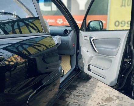 Черный Тойота РАВ 4, объемом двигателя 2 л и пробегом 30 тыс. км за 5000 $, фото 3 на Automoto.ua
