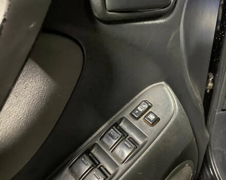 Черный Тойота РАВ 4, объемом двигателя 2 л и пробегом 269 тыс. км за 7500 $, фото 16 на Automoto.ua