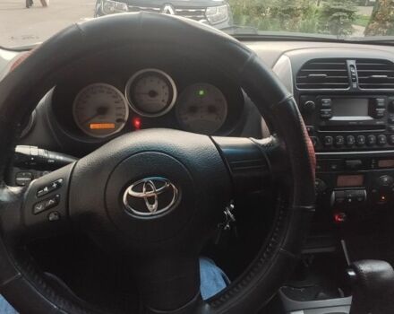 Чорний Тойота РАВ 4, об'ємом двигуна 2 л та пробігом 504 тис. км за 5700 $, фото 5 на Automoto.ua