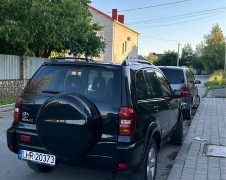 Черный Тойота РАВ 4, объемом двигателя 2 л и пробегом 350 тыс. км за 4500 $, фото 1 на Automoto.ua