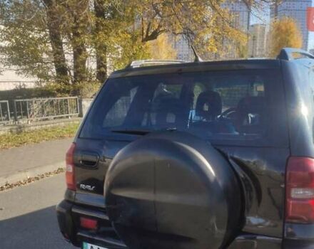 Черный Тойота РАВ 4, объемом двигателя 2 л и пробегом 506 тыс. км за 5300 $, фото 3 на Automoto.ua