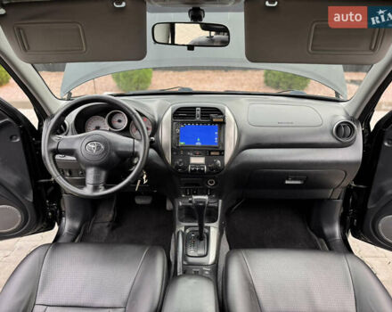 Черный Тойота РАВ 4, объемом двигателя 2 л и пробегом 230 тыс. км за 7850 $, фото 43 на Automoto.ua