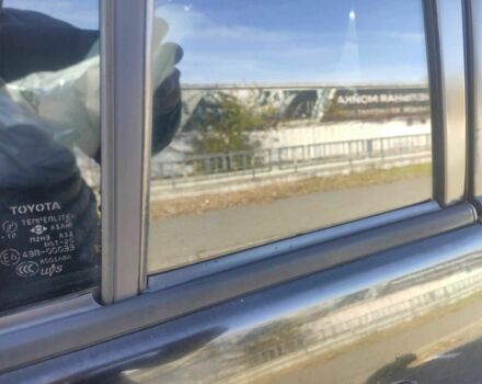 Черный Тойота РАВ 4, объемом двигателя 2 л и пробегом 506 тыс. км за 5300 $, фото 5 на Automoto.ua