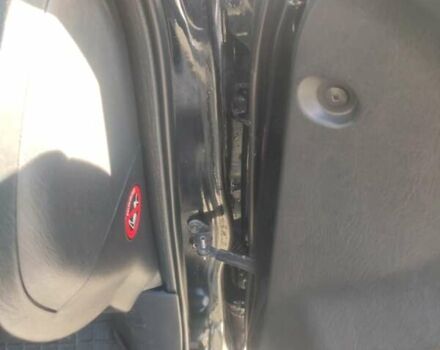 Черный Тойота РАВ 4, объемом двигателя 2 л и пробегом 506 тыс. км за 5300 $, фото 12 на Automoto.ua