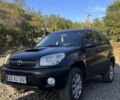 Чорний Тойота РАВ 4, об'ємом двигуна 2 л та пробігом 347 тис. км за 4800 $, фото 2 на Automoto.ua