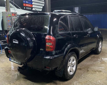 Черный Тойота РАВ 4, объемом двигателя 2 л и пробегом 269 тыс. км за 7500 $, фото 1 на Automoto.ua