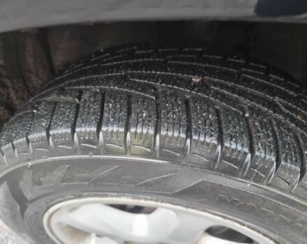 Черный Тойота РАВ 4, объемом двигателя 2 л и пробегом 275 тыс. км за 4800 $, фото 6 на Automoto.ua