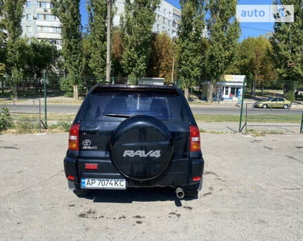 Черный Тойота РАВ 4, объемом двигателя 2 л и пробегом 262 тыс. км за 8800 $, фото 5 на Automoto.ua