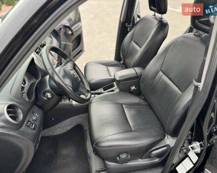 Черный Тойота РАВ 4, объемом двигателя 2 л и пробегом 230 тыс. км за 7850 $, фото 32 на Automoto.ua