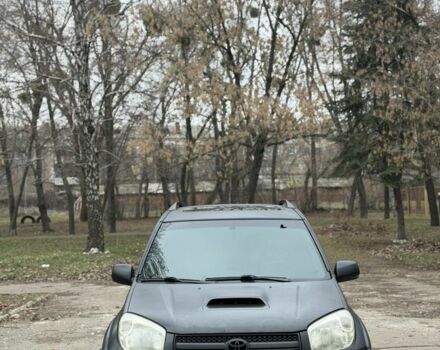 Чорний Тойота РАВ 4, об'ємом двигуна 2 л та пробігом 285 тис. км за 4300 $, фото 2 на Automoto.ua