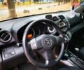 Черный Тойота РАВ 4, объемом двигателя 2 л и пробегом 270 тыс. км за 9000 $, фото 4 на Automoto.ua
